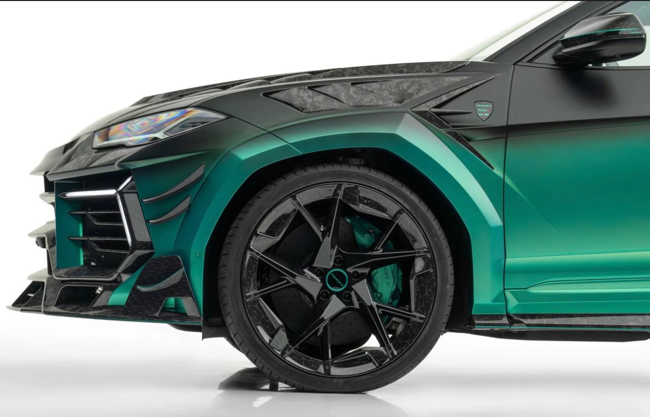  Lamborghini Urus