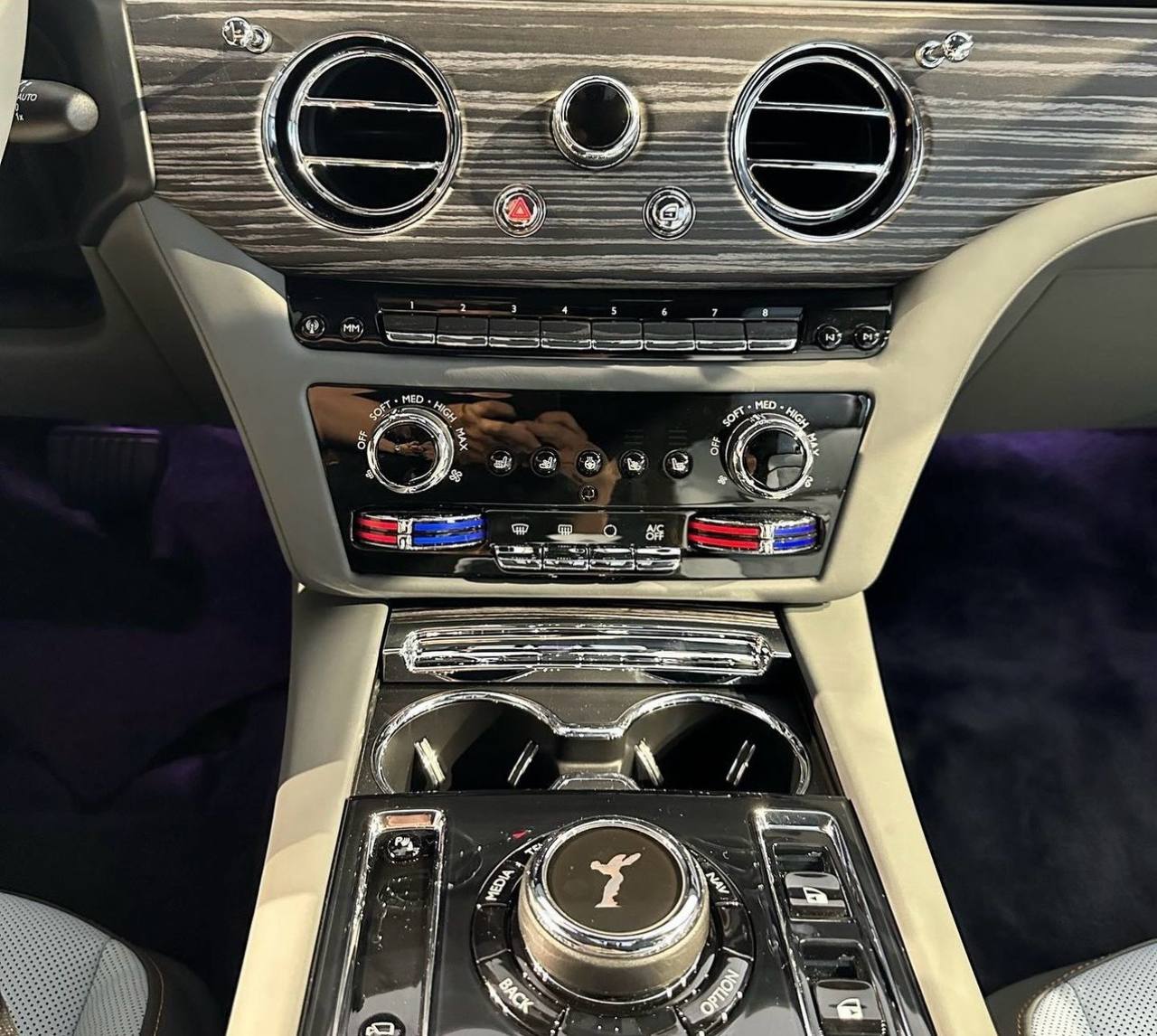 Rolls-Royce Spectre