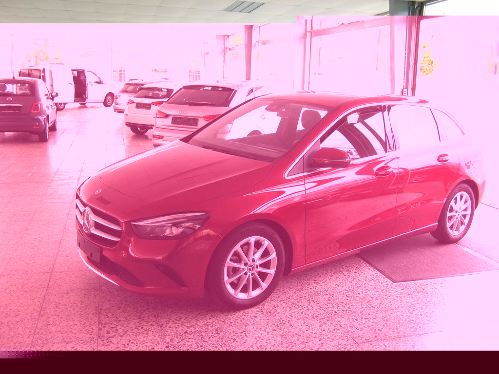 Mercedes-Benz B 180