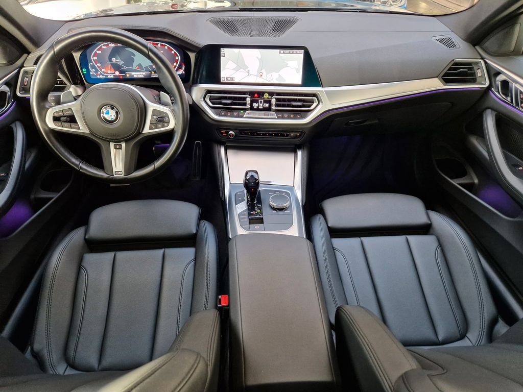 BMW M440i