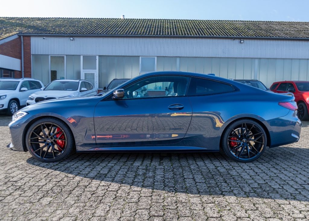 BMW M440i