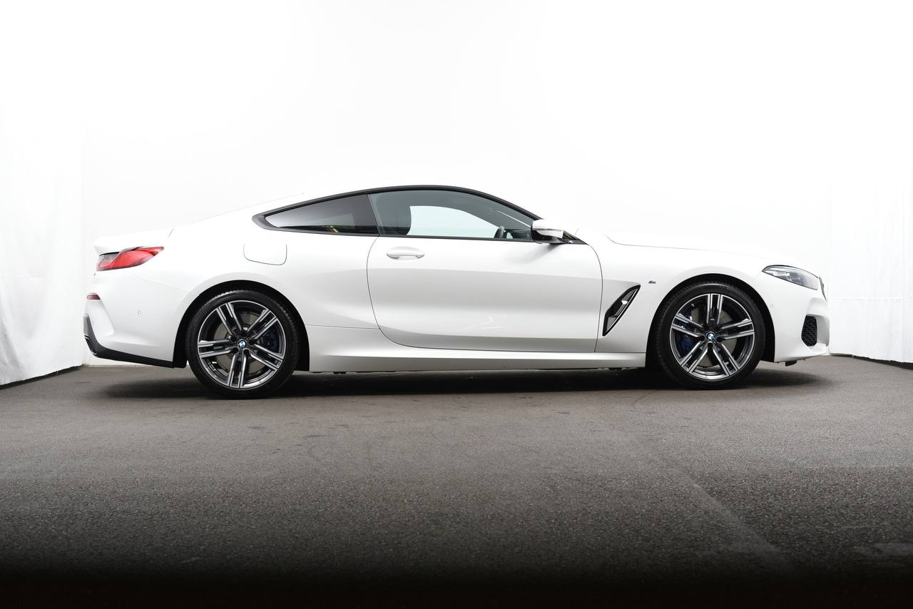 BMW 840i